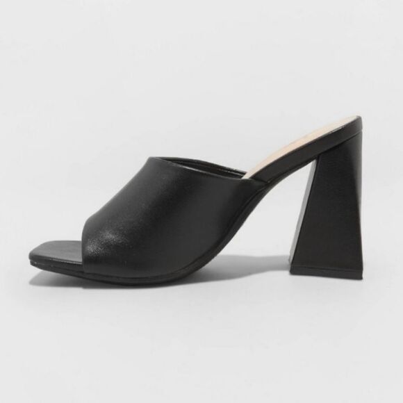 BRAND nwt black 4in block heel - Picture 9 of 10